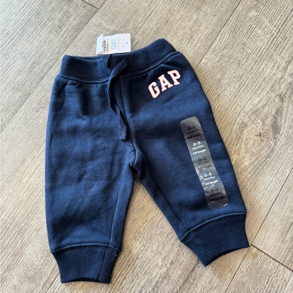 LAST PRICE🍒🤍 GAP BABY pants 💙 - Picture 7 of 8